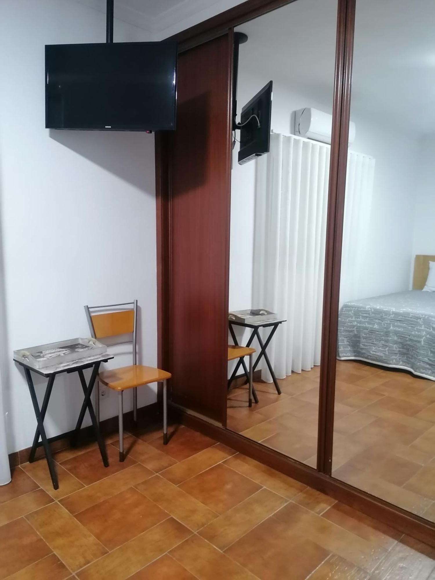 Hostel Encostas Do Douro Марку-ди-Канавезиш Экстерьер фото