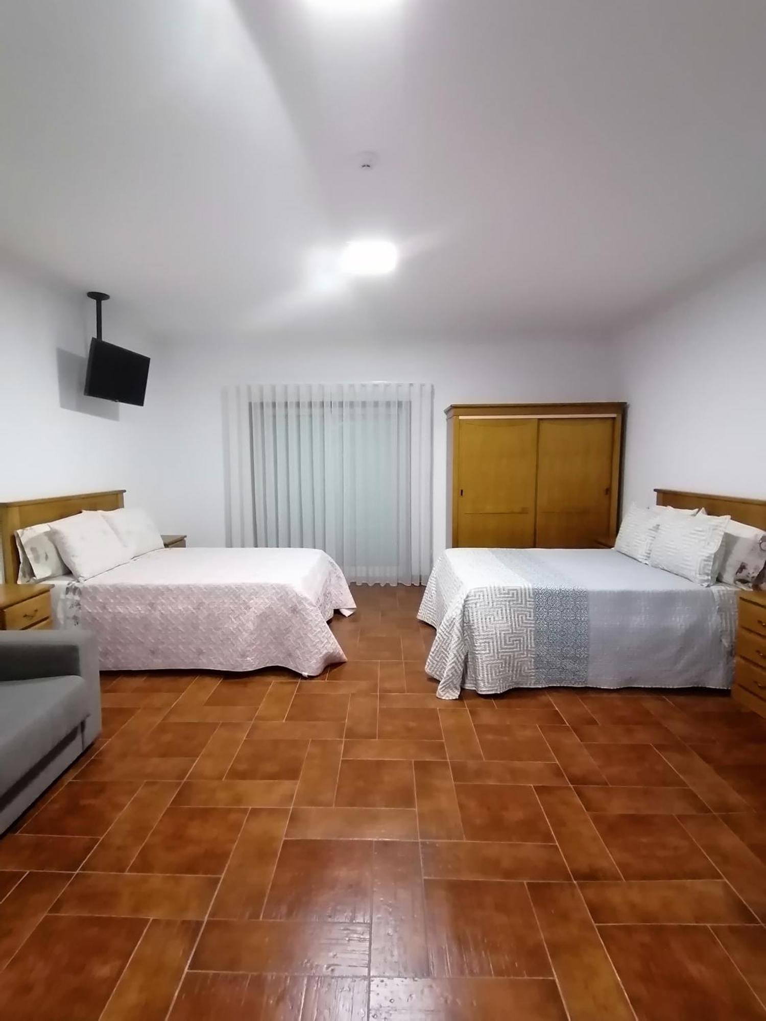 Hostel Encostas Do Douro Марку-ди-Канавезиш Экстерьер фото